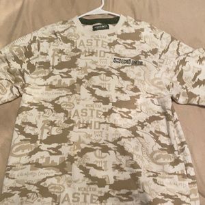 Men’s large thermal Ecko Unltd. Shirt